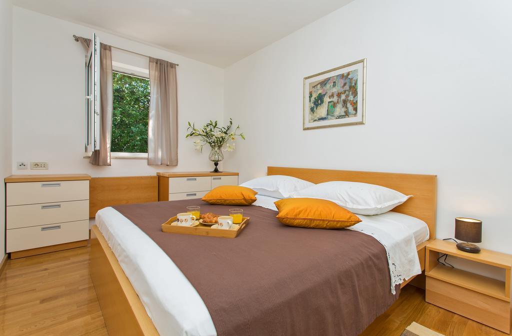 Comfortable Apartment Laura Lapad With Garage ドゥブロブニク エクステリア 写真