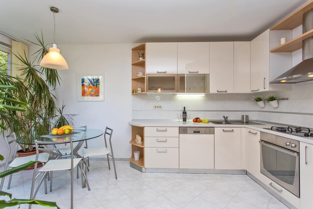 Comfortable Apartment Laura Lapad With Garage ドゥブロブニク エクステリア 写真