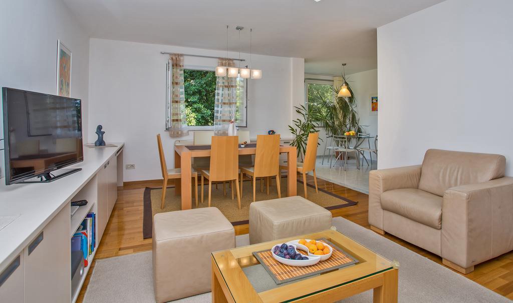 Comfortable Apartment Laura Lapad With Garage ドゥブロブニク エクステリア 写真